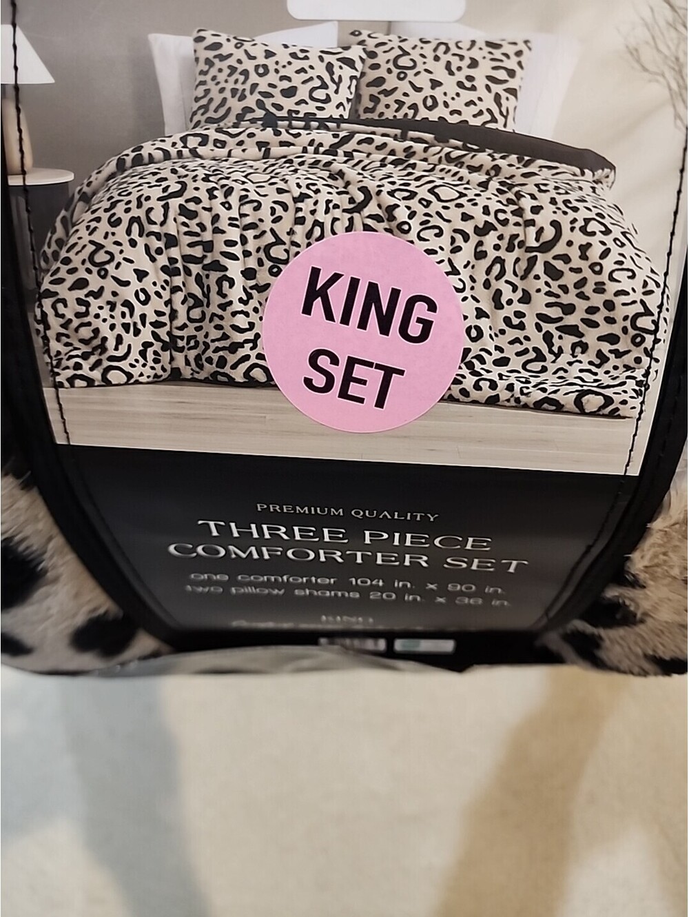 King Ser 3 Piece 1 Comforter 2 Pilow Shams Premium Com 104"×90"  20"×36" 119741